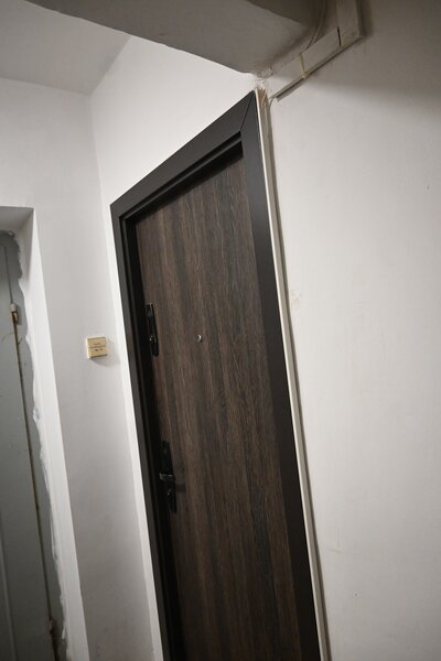 Piata Delfinului, ugent, proprietar,