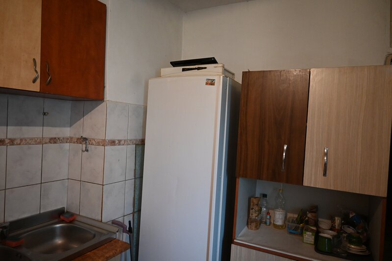 Piata Delfinului, ugent, proprietar,